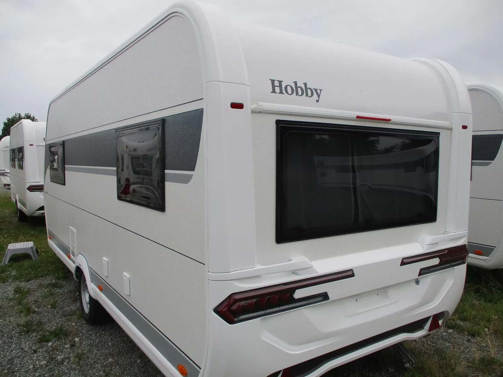 Hobby De Luxe 495 UL von hinten